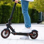 Maak kennis met de Joyor Y8-S: De E-Scooter met Uithoudingsvermogen