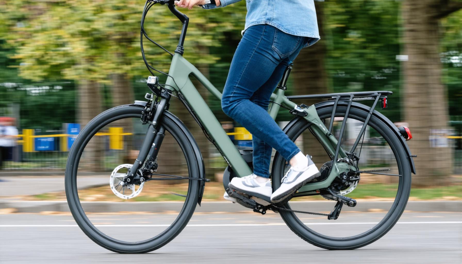 Unbelievable Bargains: Lidl's Affordable E-Bikes Are Redefining Urban Commuting 